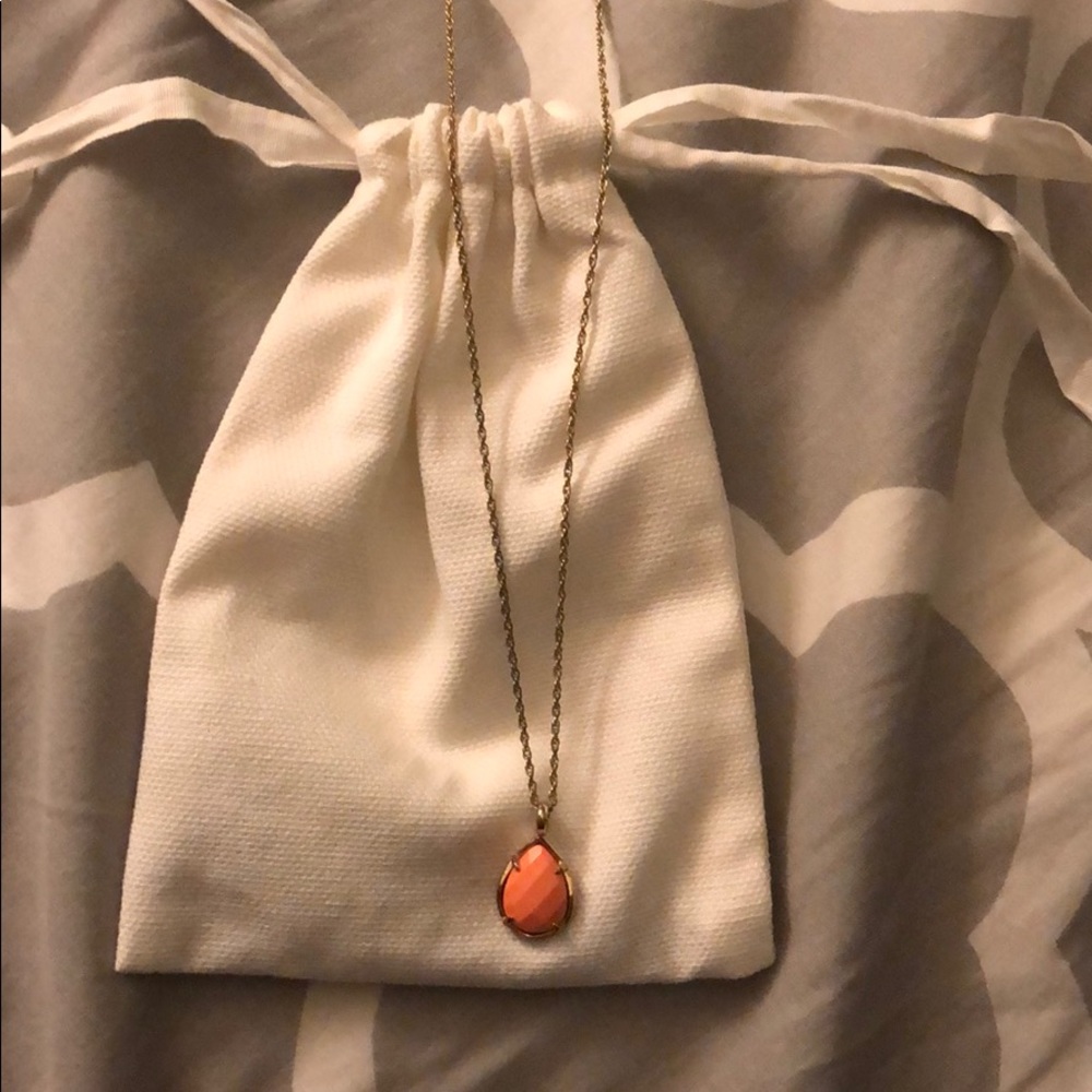 Never worn Kendra scott necklace